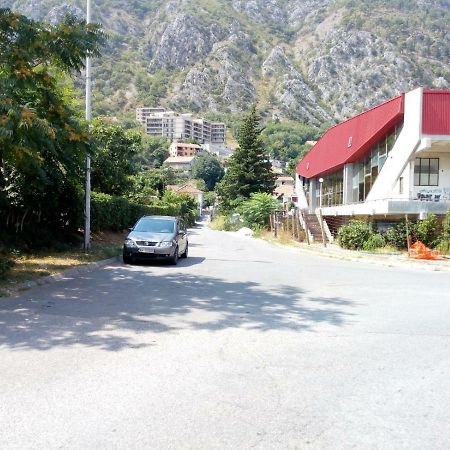 Apartment Buki Kotor Ngoại thất bức ảnh