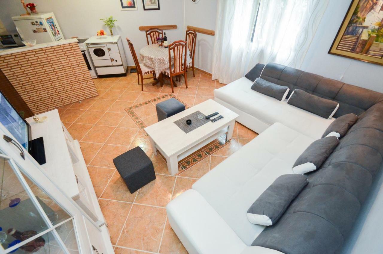 Apartment Buki Kotor Ngoại thất bức ảnh