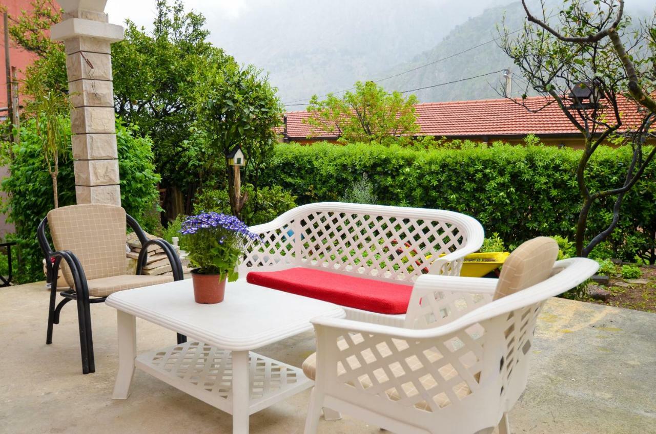 Apartment Buki Kotor Ngoại thất bức ảnh